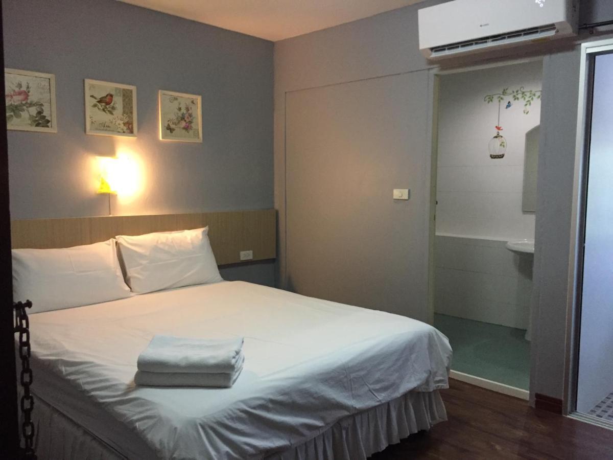 Nawaporn Place Phuket Dış mekan fotoğraf