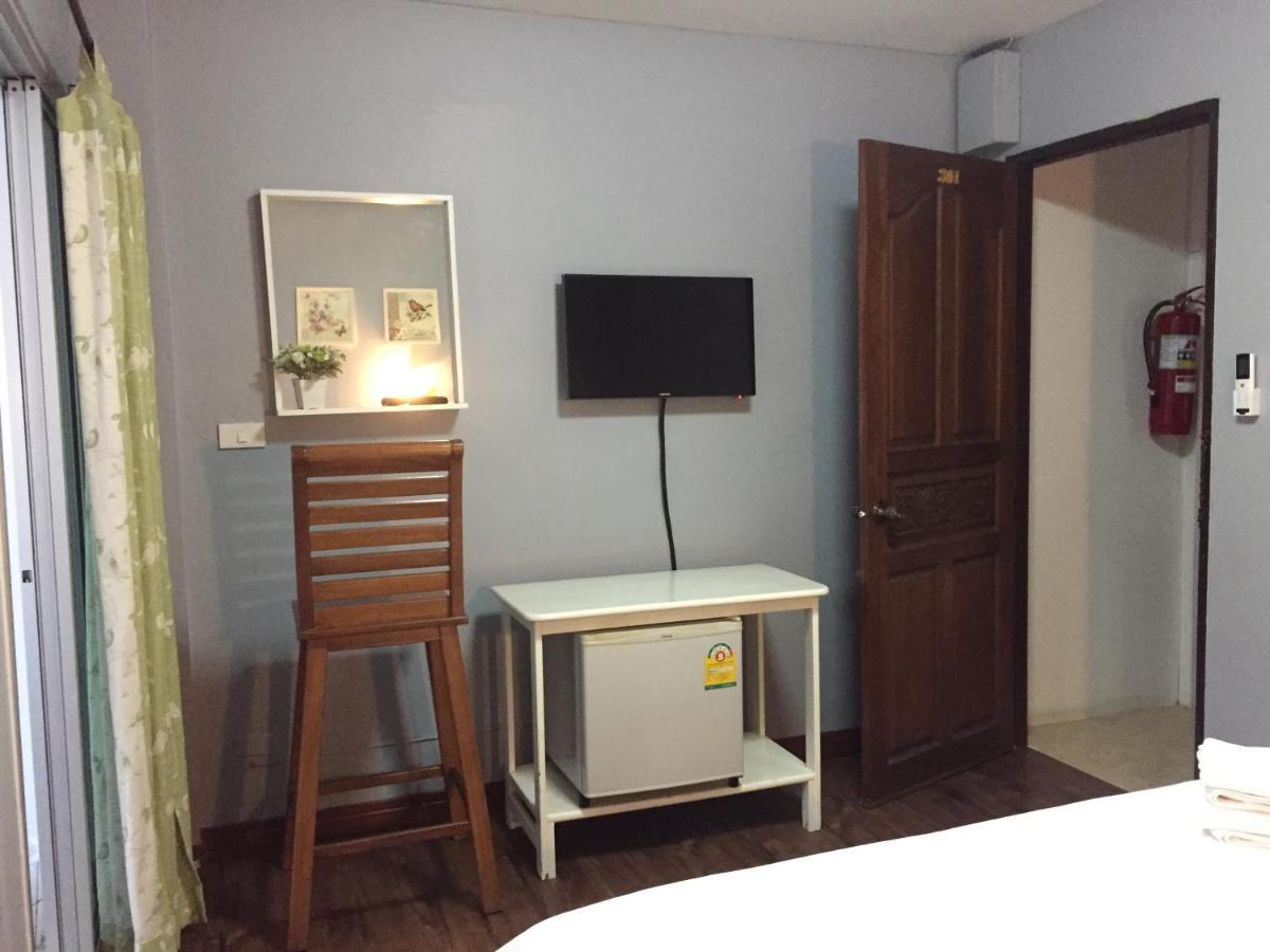 Nawaporn Place Phuket Dış mekan fotoğraf