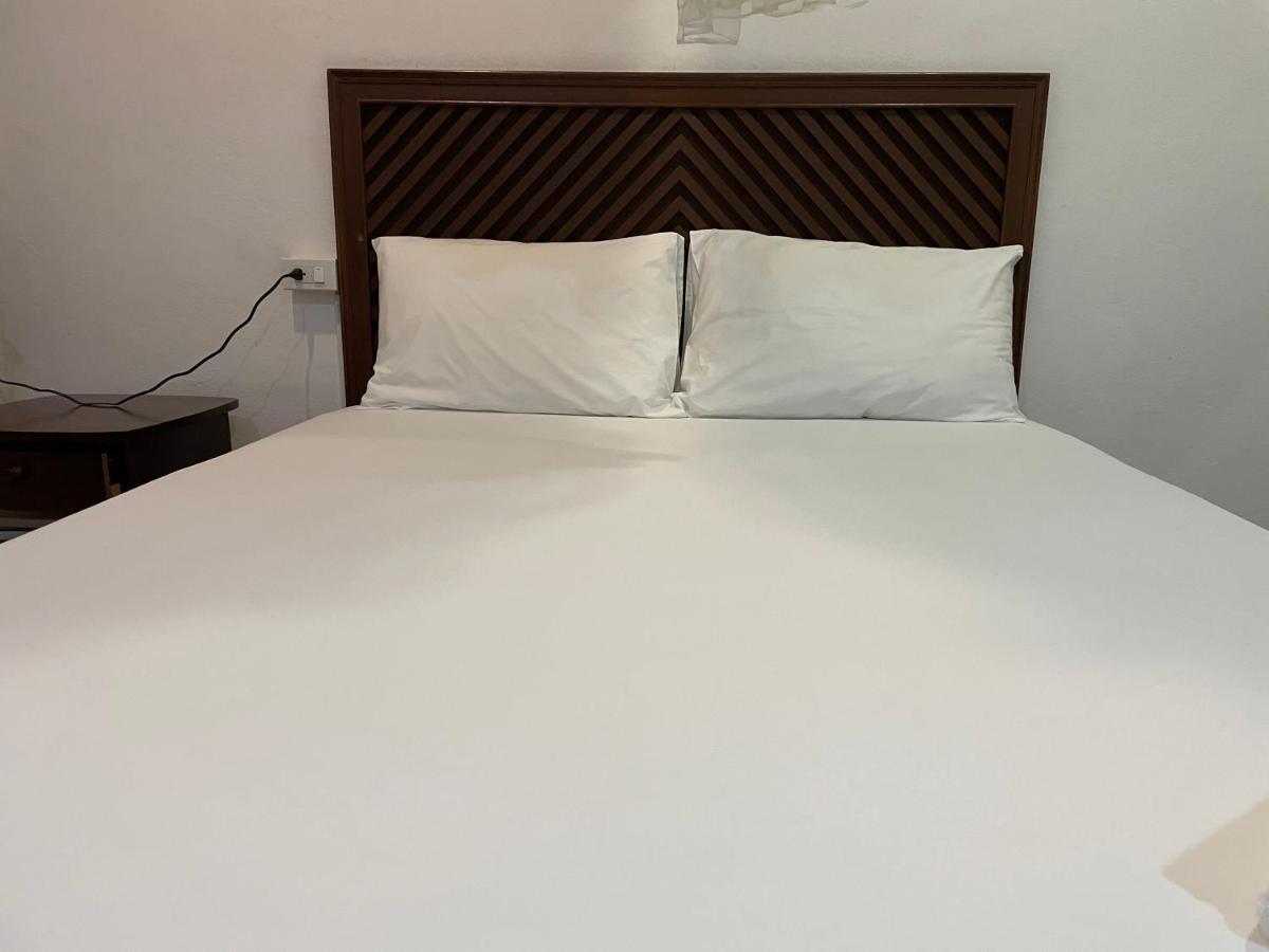 Nawaporn Place Phuket Dış mekan fotoğraf