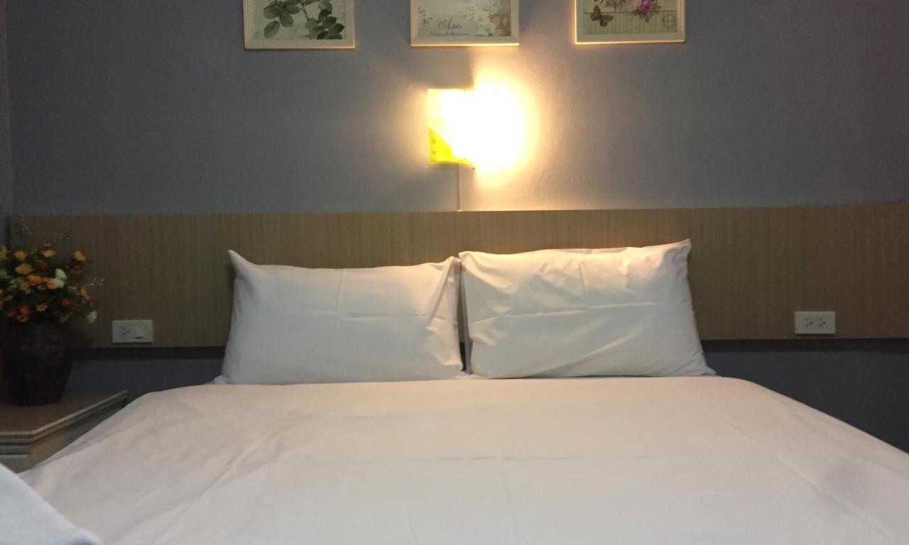 Nawaporn Place Phuket Dış mekan fotoğraf