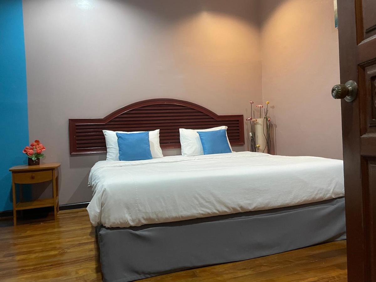 Nawaporn Place Phuket Dış mekan fotoğraf