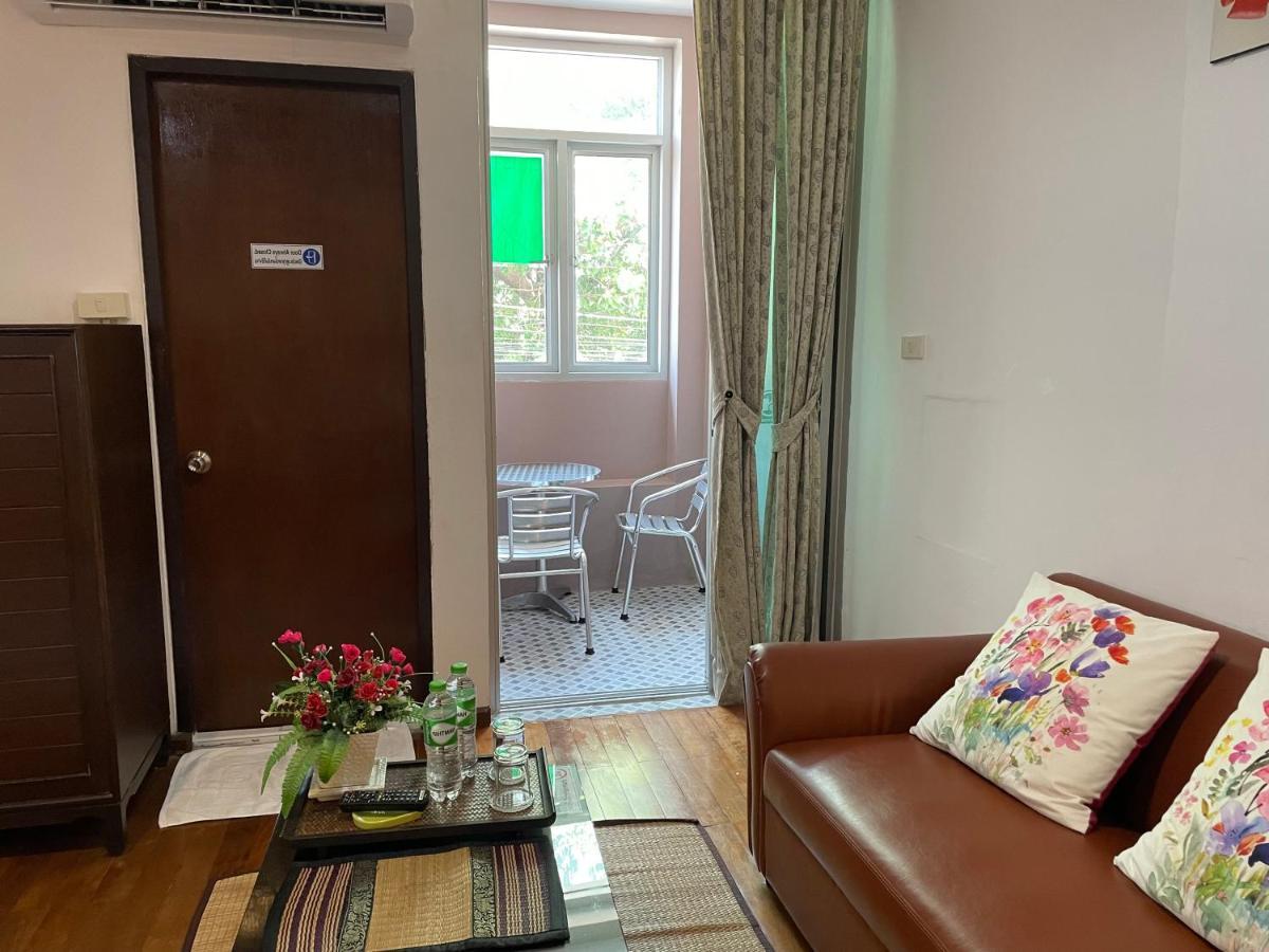 Nawaporn Place Phuket Dış mekan fotoğraf