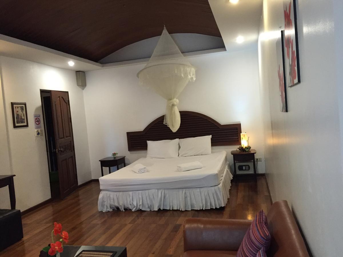 Nawaporn Place Phuket Dış mekan fotoğraf